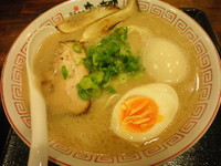 「【限定】　秋助～女心と秋の空～７３０円＋味玉（クーポン）」@豚骨商店 ゆい六助の写真