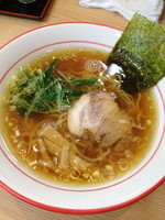 「醤油らーめん ￥680」@比内地鶏らーめん 桜鳥の写真