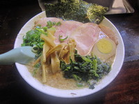 「名物らーめん（大盛）+ちゃーしゅー2枚」@名物ラーメン一力の写真