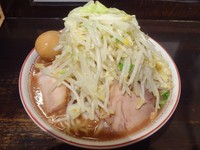 「らーめん（680円）＋味つけ卵（100円）ヤサイニンニク」@らーめん まぜそば がっつんの写真