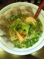 「塩ラーメン（全部のせ）」@らぁ麺や 百代の写真