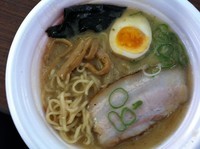 「気むずかし家　鶏白湯らーめん」@つくばラーメンフェスタ2012の写真