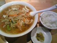 「サンマー麺(大盛り＋小ライス)」@ウミガメ食堂の写真