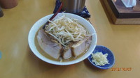 「味噌らーめん　ヤサイ増し　ﾆﾝﾆｸ多め　追加ﾁｬｰｼｭｰ１枚」@味噌麺処 花道庵の写真