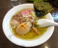 「塩特製ラーメン」@麺処那奈の写真