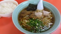「ラーメン650円+半ライス100円」@味の大西 小田原店の写真