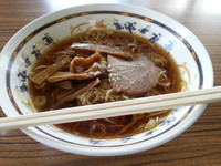 「らーめん（３８０円）」@食堂 多摩Riverの写真