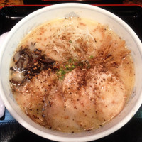 「王様ラーメン 800円」@熊本ラーメン こむらさき 新横浜店の写真