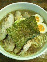 「肉そば（小盛・味玉トッピング）」@肉そば やま昇の写真