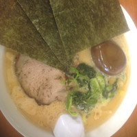 「醤油豚骨ラーメン並」@横浜らーめん夢家の写真