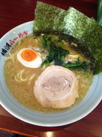 「らーめん（麺硬め） ￥500　通常価格￥650」@横浜らーめん いちばん家の写真