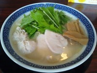 「【10月の限定】伏竜濃厚鶏白湯（小）680円」@らーめん伏竜 本店の写真