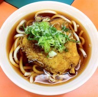 「メガチキン竜田（￥490）」@常盤軒 山手線ホーム店の写真