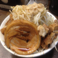 「雷そば(大)700円 半豚100円 ニンニクヤサイアブラ」@雷 北松戸本店の写真