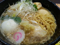 「魚介豚骨ラーメン（６８０円）＋味玉（１００円）」@新小岩製麺所 落としぶたの写真