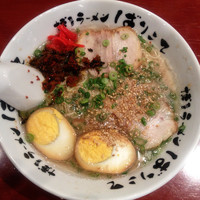 「玉子ラーメン 750 円」@博多ラーメン ばりこて ラゾーナ川崎店の写真