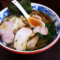 「ワンタン麺」@とら食堂の写真