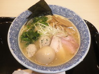 「特製濃厚魚介ラーメン（９００円）」@麺屋 一燈 ラゾーナ川崎店の写真