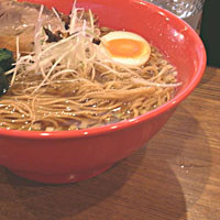 「醤油らーめん」@らーめん べんがらの写真