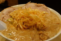 「みそ辛ネギラーメン」@超ごってり麺 ごっつ 秋葉原店の写真