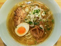 「鶏そば・塩￥680円（＋替え玉100円）」@めんや 正明の写真
