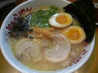 「昭和(むかし)ラーメン+ぎょうざ」@筑豊ラーメン 山小屋 清澄白河店の写真