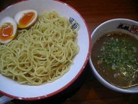 「うま玉つけ麺」@とんこつラーメン博多風龍 新宿東口店の写真