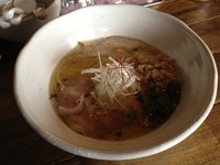 「鶏白湯らーめん」@新宿 モモンガの写真