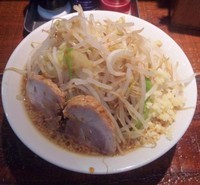 「背脂ラーメン：680円」@天運我に有りの写真