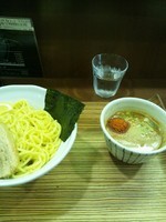 「辛つけ麺大盛り」@DOG HOUSEの写真