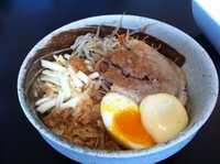 「ジャンクまぜ　９００円」@創作まぜそば 麺 cafe くるりの写真