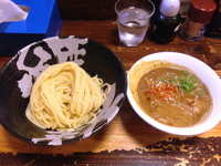 「げんこつカレー覚醒 辛口」@越後つけ麺 維新 武蔵小杉店の写真