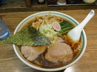 「支那そば（魚介系）:700円　大盛150円　メンマ100円」@青竹平打ち中華そば 麺壱吉兆の写真