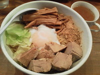 「まぜまぜ汁なし麺（大盛り：無料）」@凌駕IDEAの写真