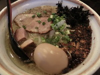 「ラーメン（700円）＋大盛り（100円）＋味玉（50円）」@麺場voyageの写真