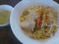 「【10月限定】旨辛まぜそば ￥800」@伝家 志木店の写真