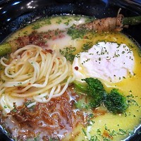 「（白）鳥白湯そば　840円」@麺巧 潮の写真