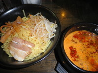 「極味噌つけめん（野菜大盛り）　８５０円」@極味噌らぅめん 吟屋の写真