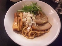 「地鶏脂の油そば ￥700」@音麺酒家 楽々の写真