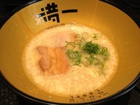 「ラーメン＋チャーハンセット：700円」@満一 GOLD LABEL JR久留米駅店の写真