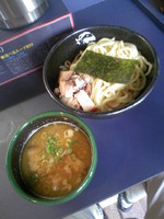 「つけ麺（中）８００円+叉焼(ﾁﾗｼｸｰﾎﾟﾝ)」@つけめん＆らーめん 東京Mods 〜トウキョウモッズ〜の写真
