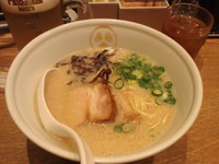 「豚骨プレーン(カタめ)」@TOKYO 豚骨 BASE MADE by 博多一風堂 ecute品川サウス店の写真