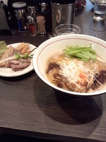 「魚介豚骨ラーメン」@麺処 ほん田 nijiの写真