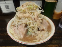 「らーめん(680円)」@らーめん まぜそば がっつんの写真
