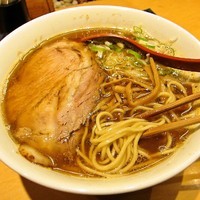 「津軽らーめん（大／麺カタメ／あっさり）750円」@麺匠 喜楽々の写真