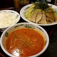 「塩麹つけ麺(赤)+餃子セット 660えん+半ライス」@日高屋 大宮DOM店の写真