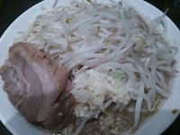 「ラーメン並　ニンニク」@ジャンクガレッジ 東京ラーメンストリートの写真