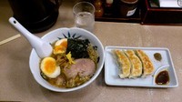 「玉子らーめん、和風ぎょうざ」@与ろゐ屋の写真