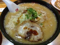 「濃厚豚骨醤らーめん」@ちりめん亭 甲府下石田店の写真