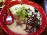 「豚骨らーめん（６５０円）」@豚骨 豚野郎 大宮店の写真